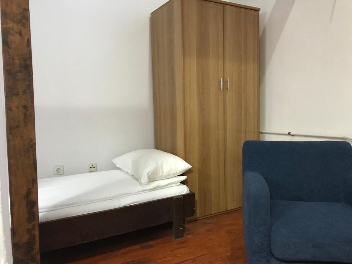 Apartmani Kosuta ティエンティシュテ エクステリア 写真