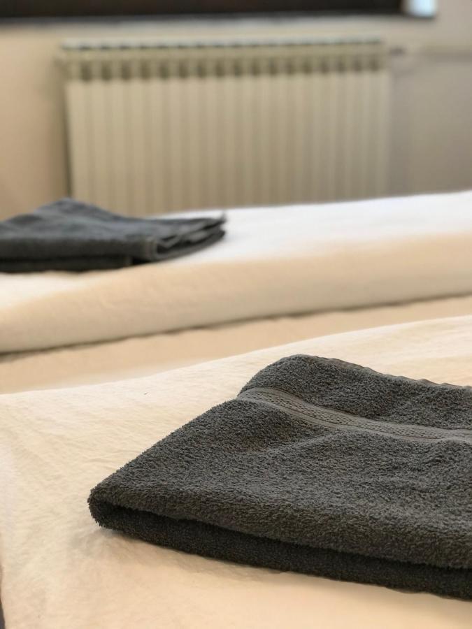 Apartmani Kosuta ティエンティシュテ エクステリア 写真