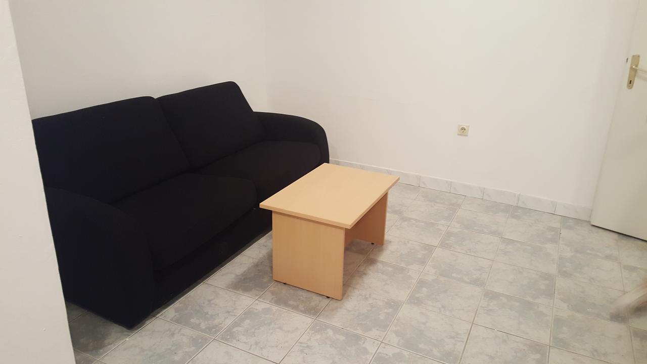 Apartmani Kosuta ティエンティシュテ エクステリア 写真